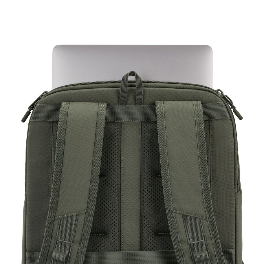 High Sierra Lineage Sac &agrave; Dos de Voyage in the color Olive. image number 5