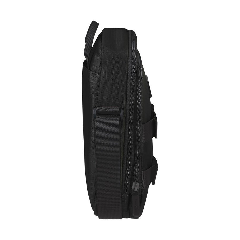 Samsonite SackMod Crossbody Medium in the color Black. image number 3