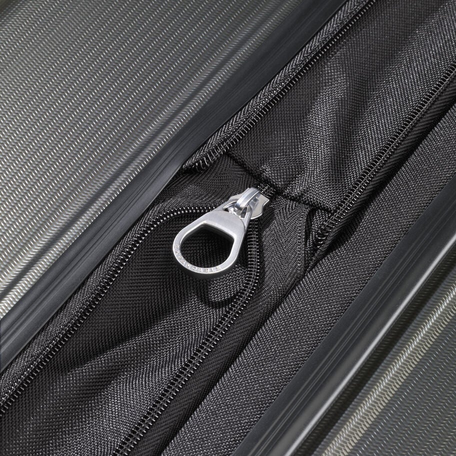 Samsonite Winfield NXT Spinner Medium in the color . image number 23