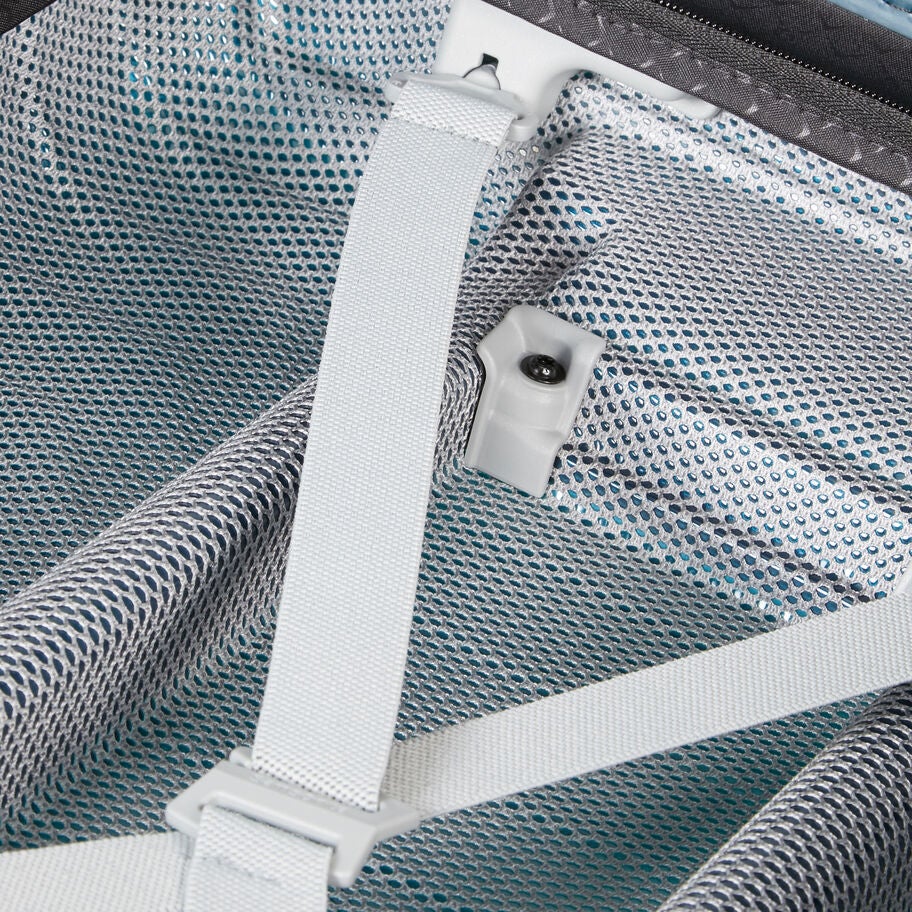 Samsonite Proxis Spinner Carry-On&trade; in the color Petrol Blue. image number 7