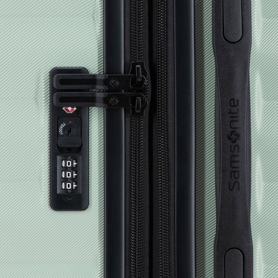 Samsonite Xion Pro Spinner Large in the color Sage. image number 5