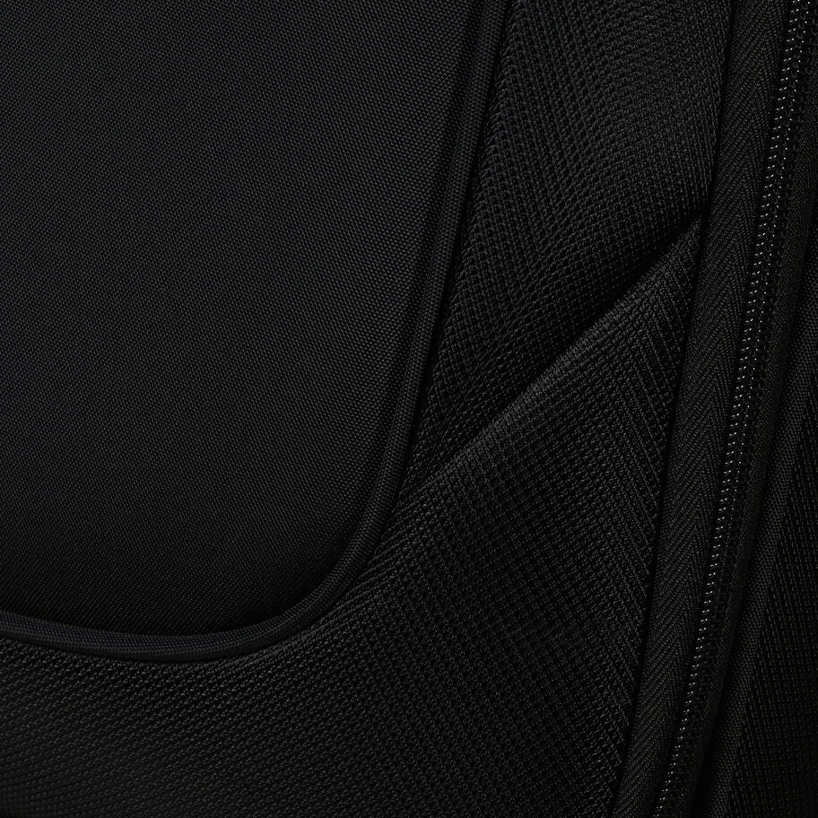 Samsonite Re-Lite Spinner Medium in the color Black. image number 9