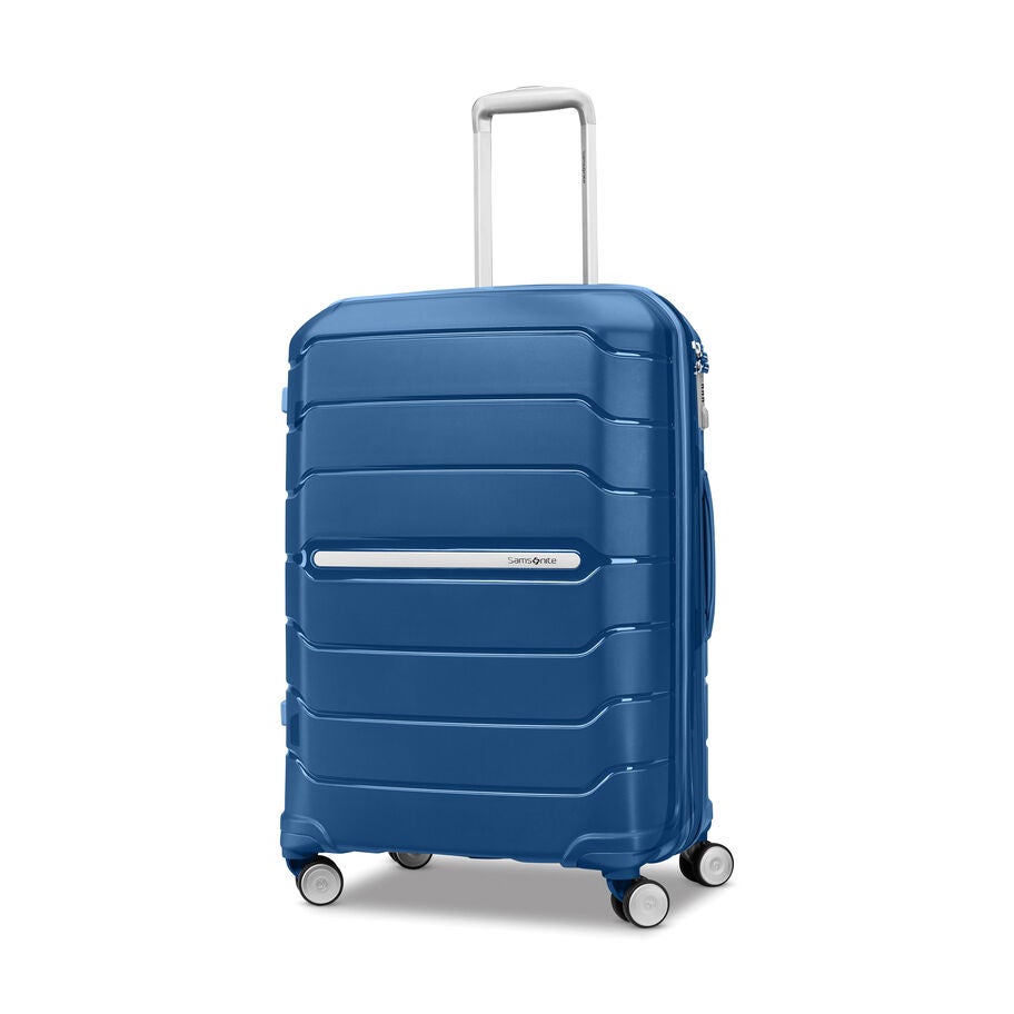 Samsonite Freeform&trade; Spinner Medium in the color Navy Blue. image number 0