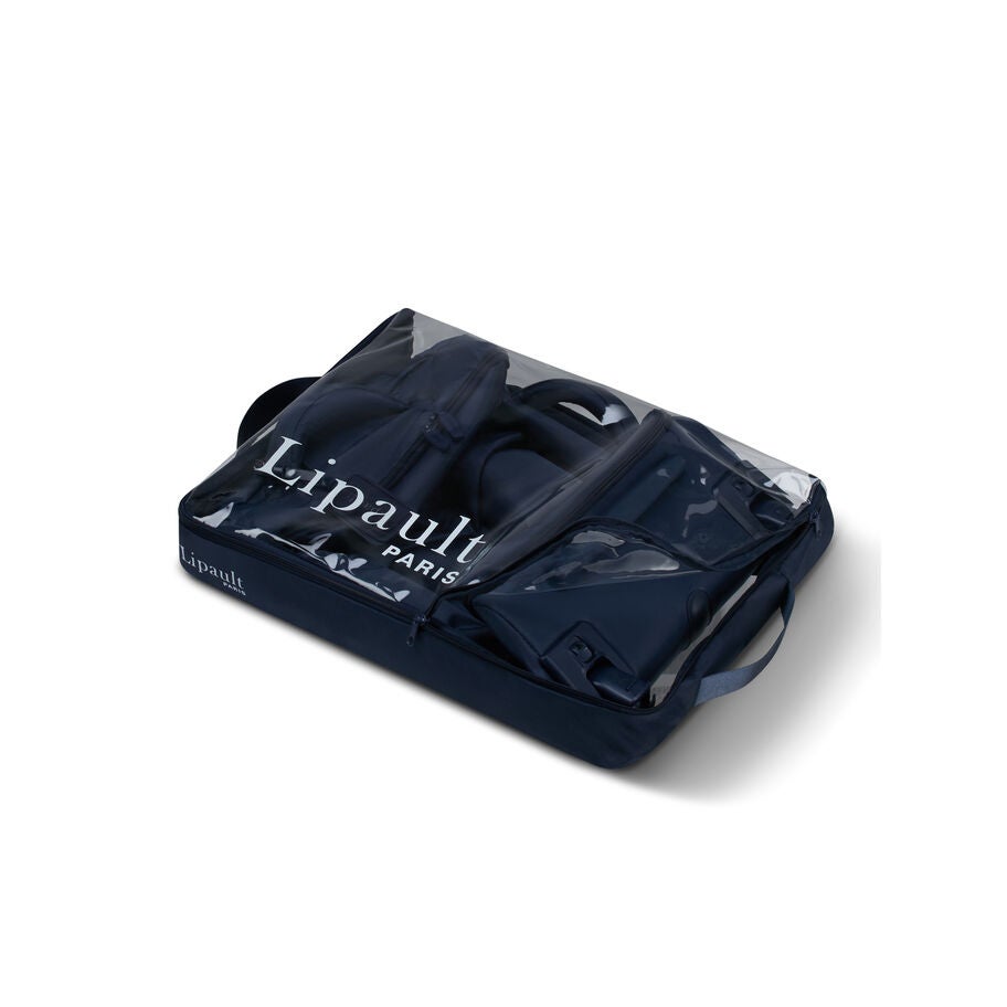 Lipault Foldable Plume Cabin in the color Navy. image number 6