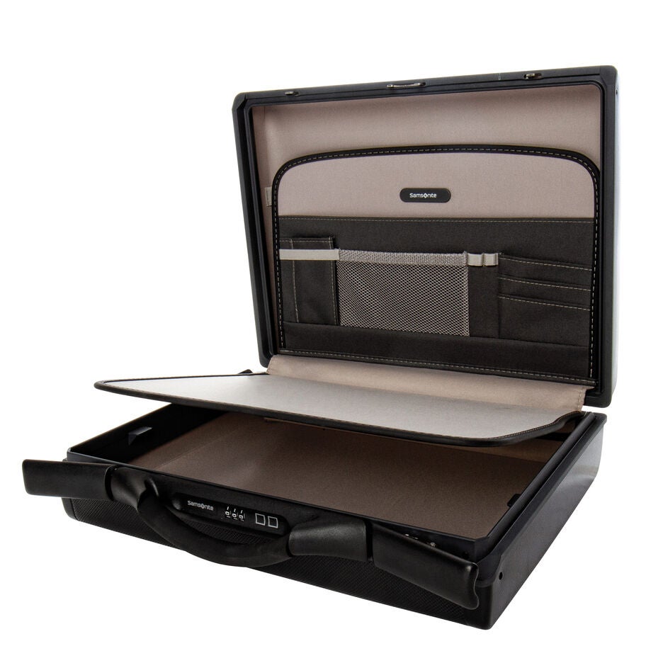 Samsonite Focus III 6" Attach&eacute; in the color Black. image number 2