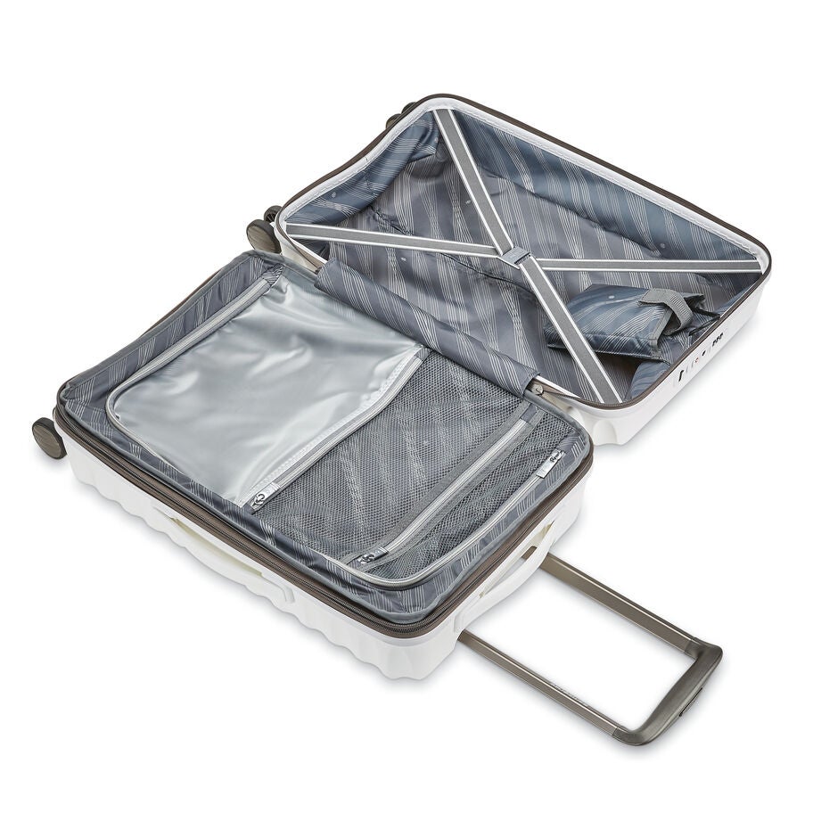 Samsonite Voltage DLX Spinner Carry-On&trade; in the color White. image number 1