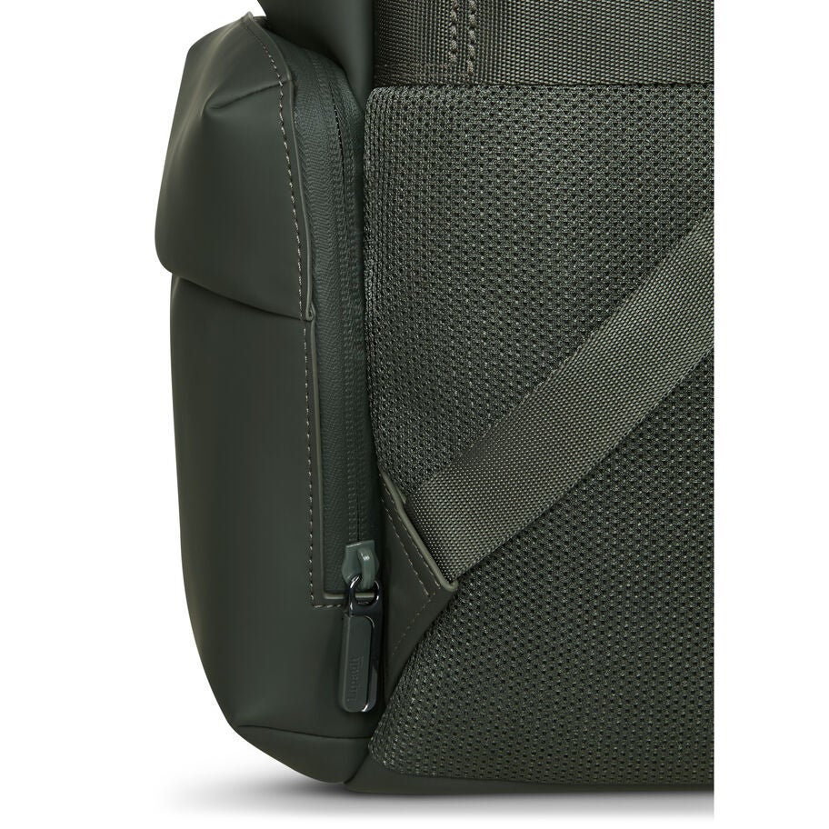 Lipault LOST IN BERLIN Cargo Backpack 2.0 in the color Dark Moss. image number 6