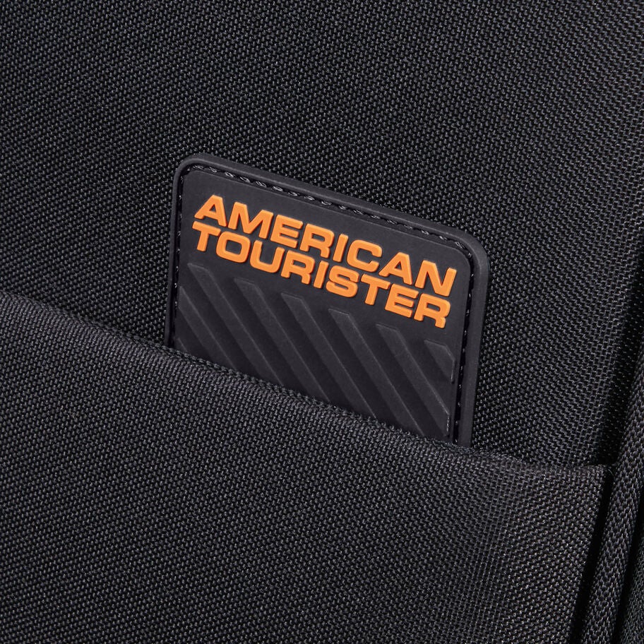 American Tourister Sun Break valise moyen &agrave; roues in the color Noir. image number 7