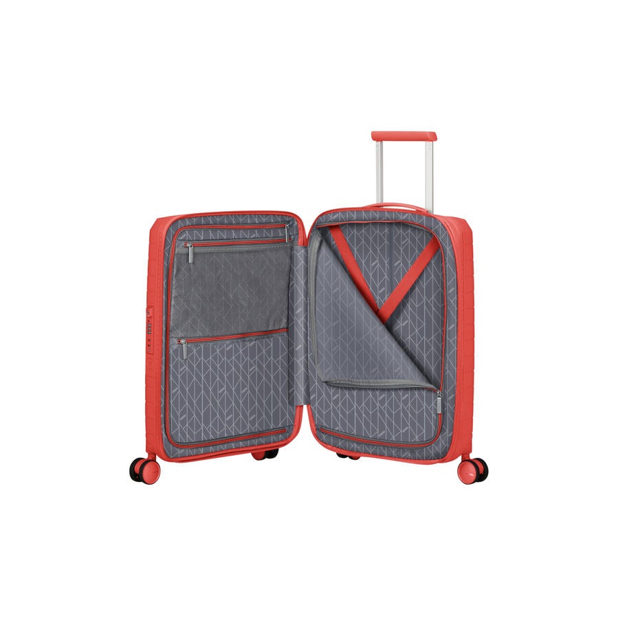 American Tourister FastForward Carry-On&trade; &agrave; Roues in the color Corail orang&eacute;. image number 1