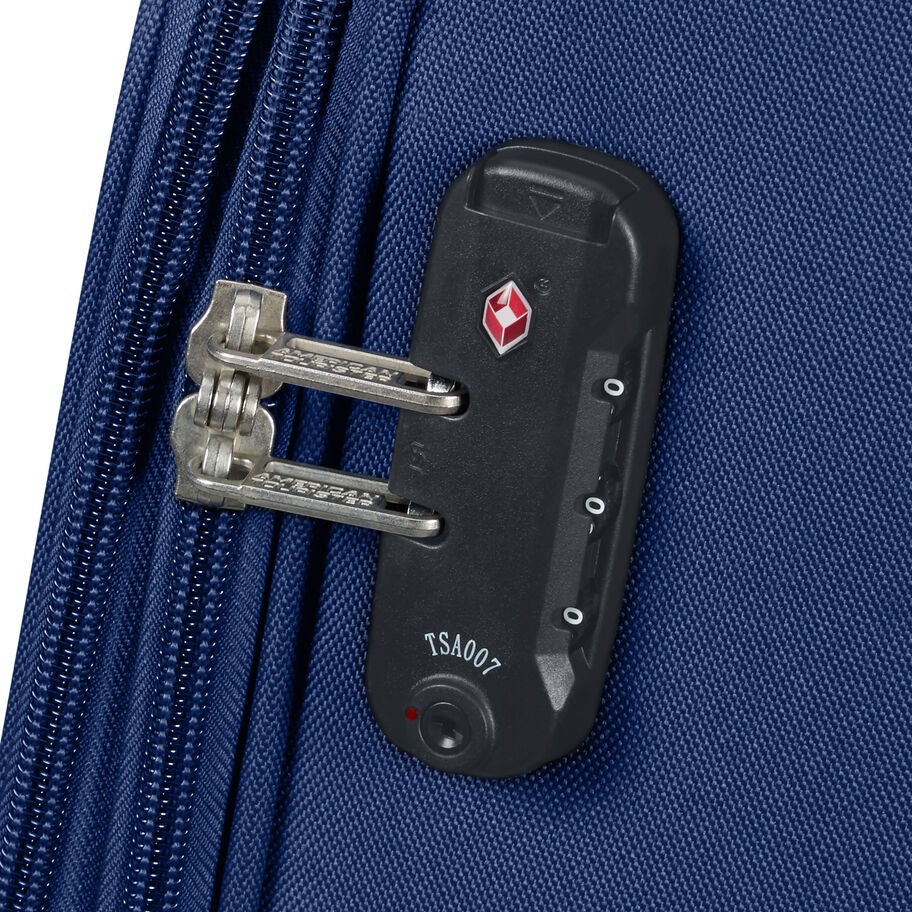 American Tourister Sun Break valise grand &agrave; roues in the color Marine. image number 6