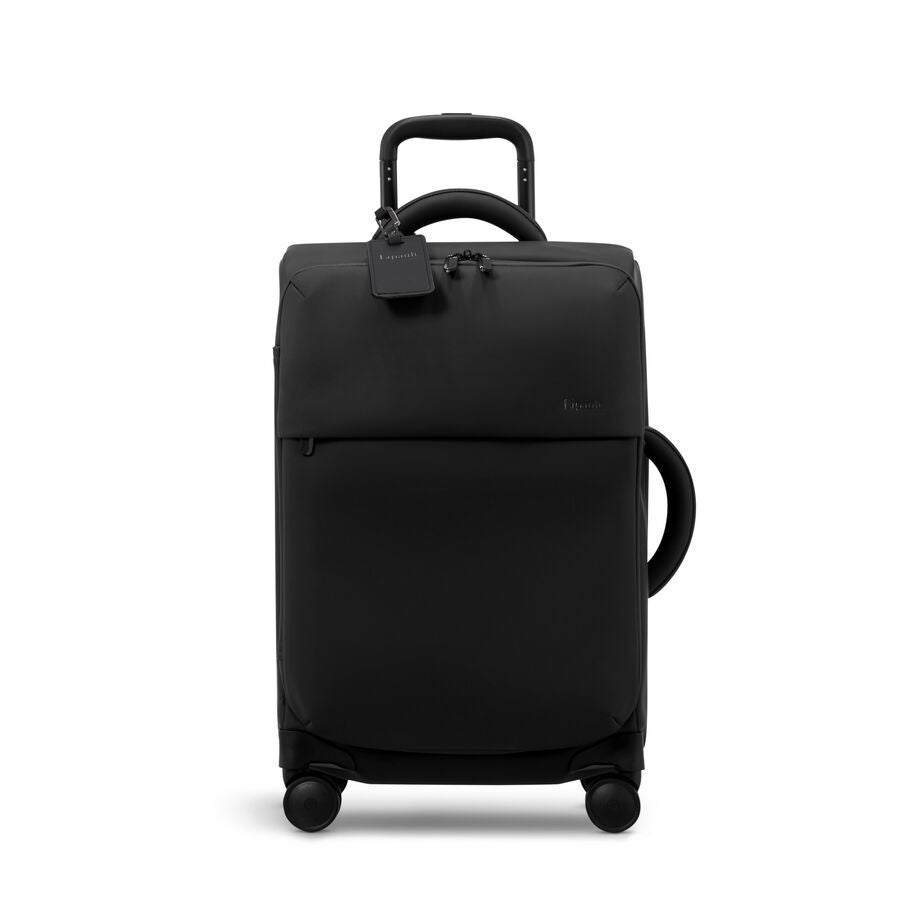 Lipault LOST IN BERLIN Valise Cabin 2.0 in the color NOIR. image number 5