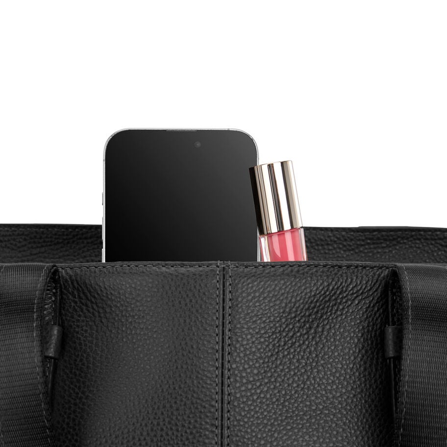 Samsonite Mobile Solution 2 Leather Business Tote in the color Black. image number 3