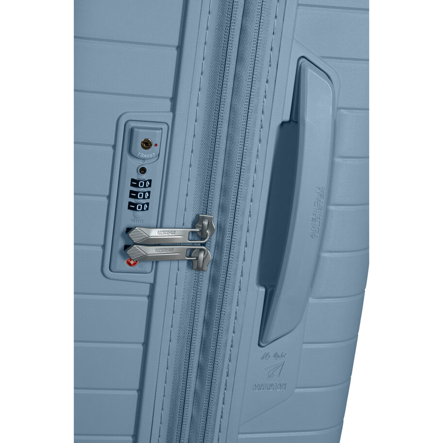 American Tourister FastForward Spinner Carry-On&trade; in the color Steel Blue. image number 3
