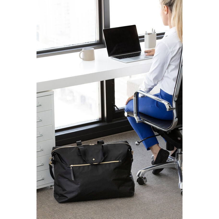 Samsonite Mobile Solution Classic Duffle in the color Black. image number 7