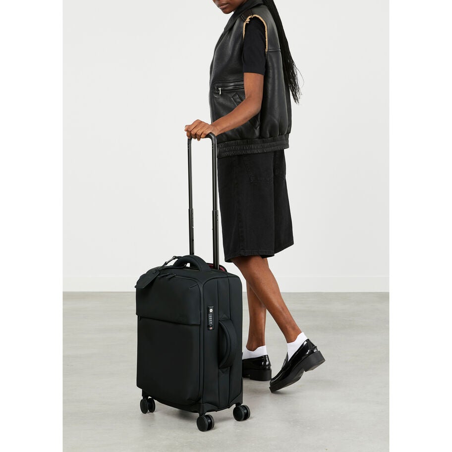 Lipault LOST IN BERLIN Valise Cabin 2.0 in the color Noir. image number 1