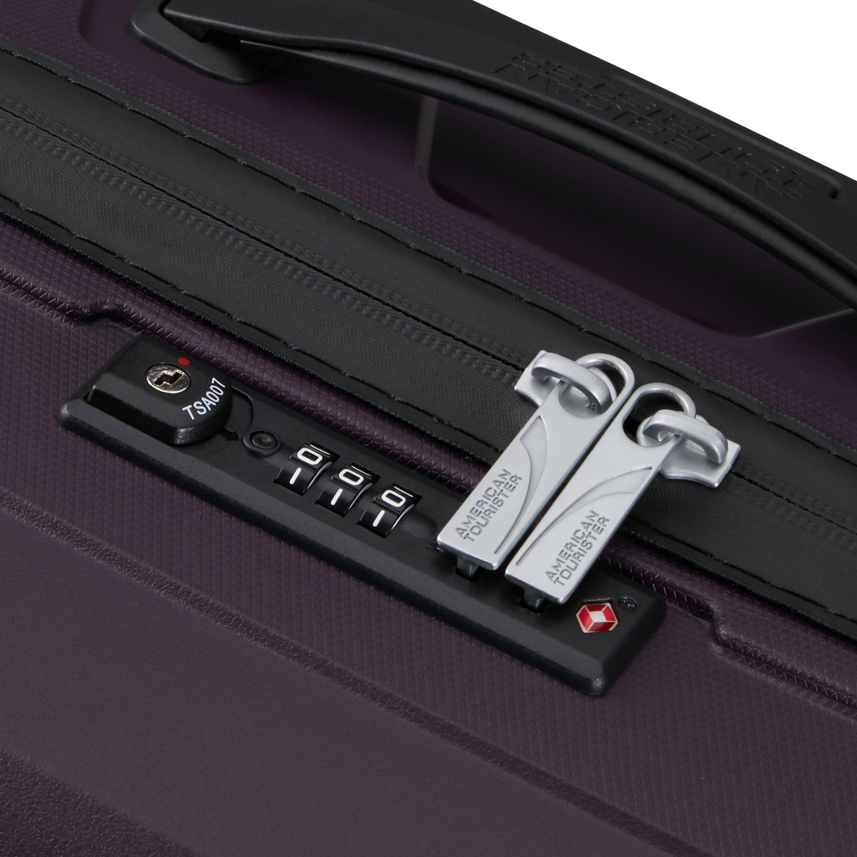 American Tourister Airconic Spinner Carry On