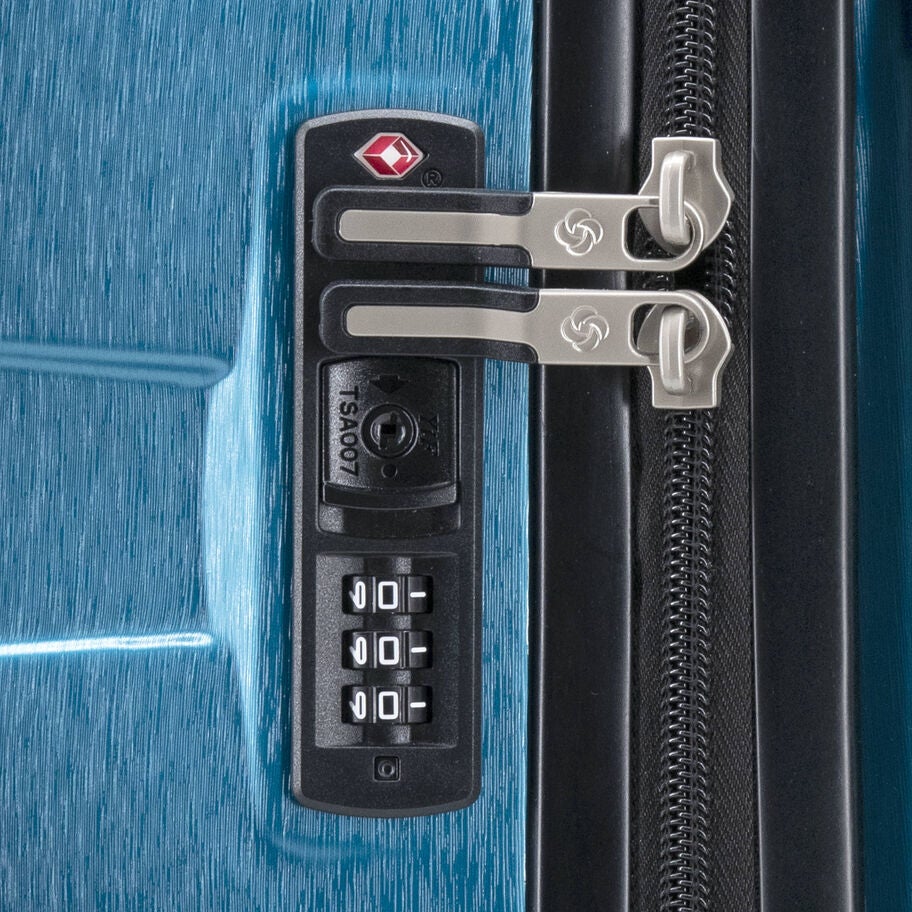 Samsonite Ziplite 6 valise de cabine &agrave; roues in the color Bleu Adriatique. image number 4