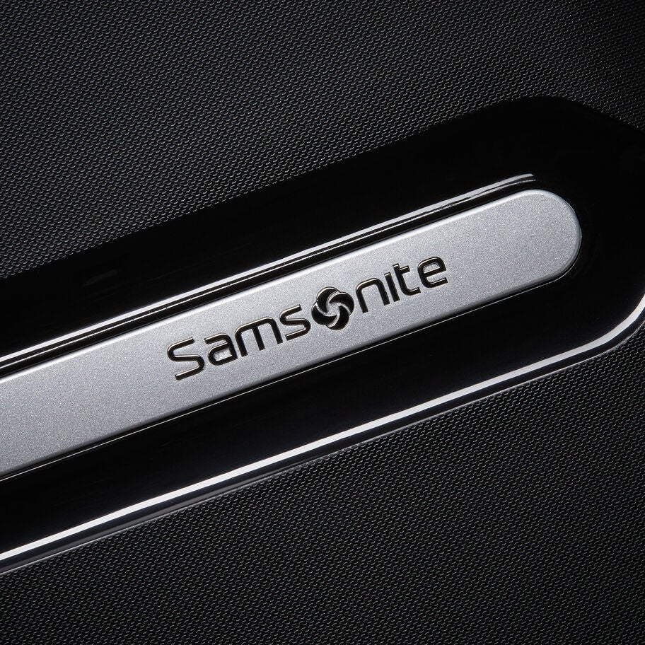 Samsonite Freeform&trade; Spinner Large in the color Black. image number 7