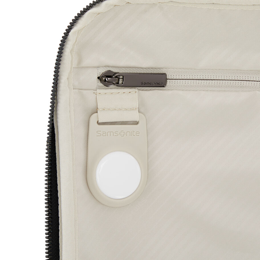 Samsonite Silhouette 18 Travel Backpack in the color Black. image number 5