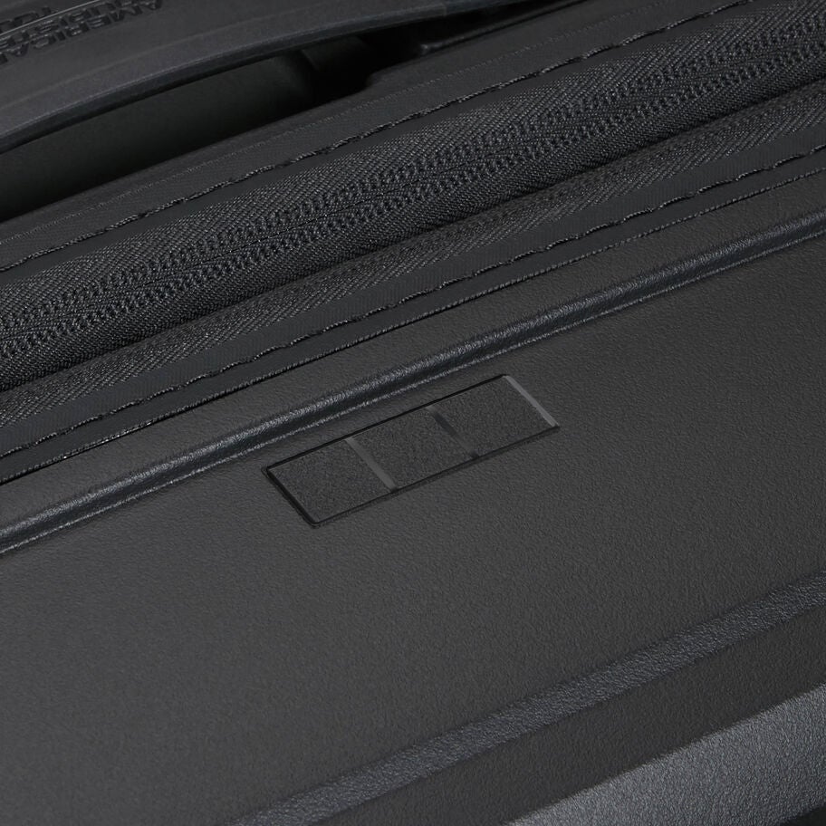 American Tourister FastForward 2 Piece Set in the color Flash Black. image number 6