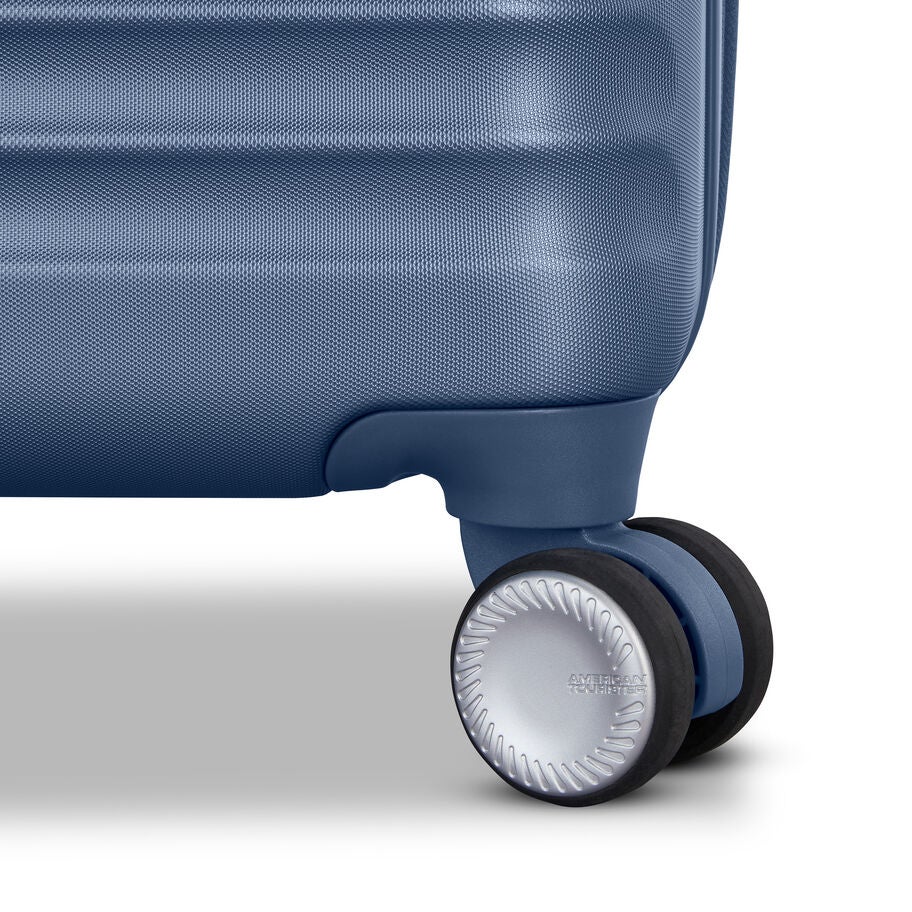 American Tourister Stratum 3.0 3 Piece Set (CO/M/L) in the color Elemental Blue. image number 9