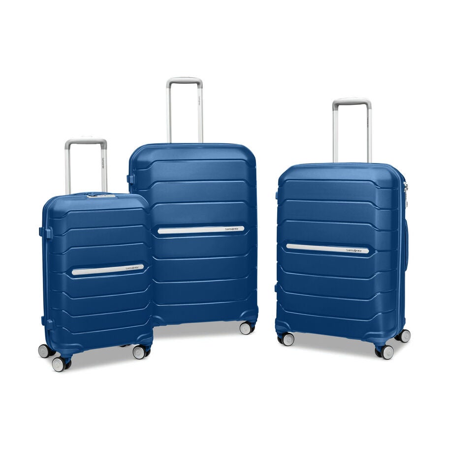 Samsonite Freeform&trade; 3 Piece Set (CO/M/L) in the color Navy Blue. image number 0