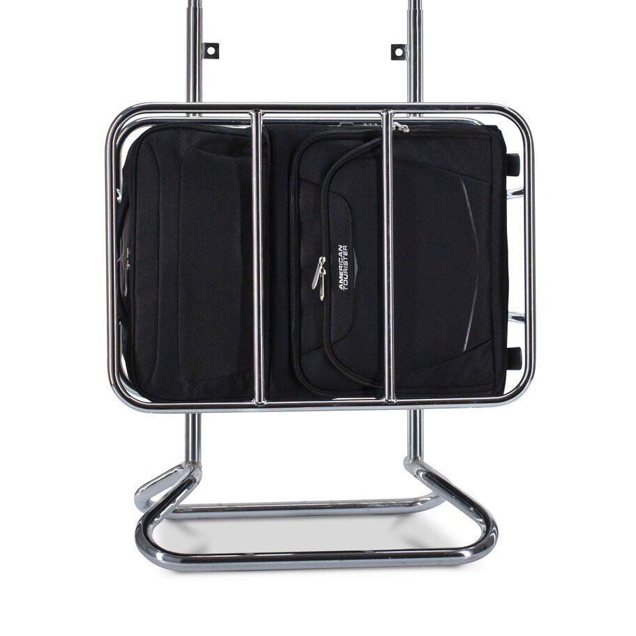 American Tourister SummerRide Expandable Upright Underseater in the color Black. image number 2
