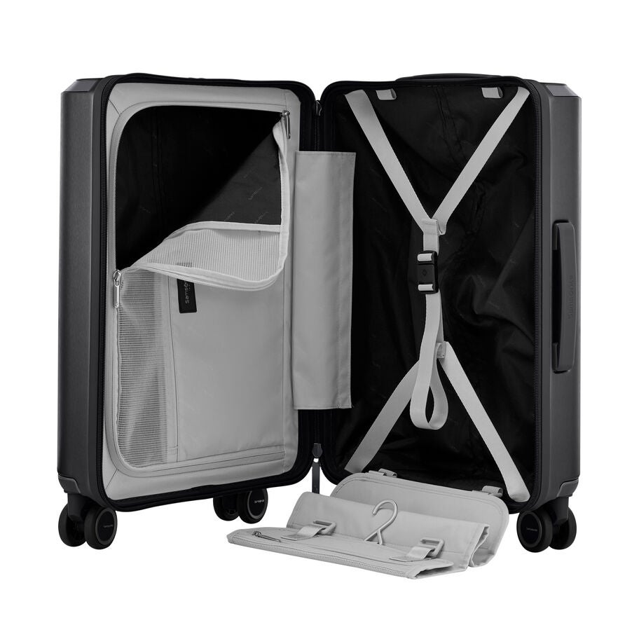Samsonite Evoa Z Spinner Carry-On&trade; in the color Black. image number 9