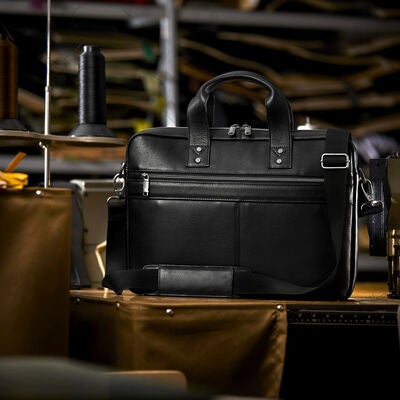 Samsonite Classic Cuir Mallette Mince in the color .