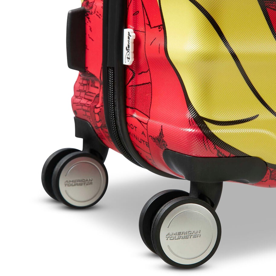 American Tourister Disney Wavebreaker Spinner Large in the color Mickey Comics Red. image number 4