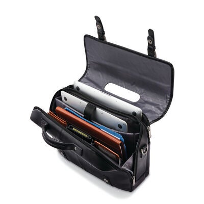 Samsonite Classic Leather Flapover in the color Black.