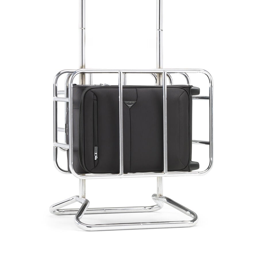 Samsonite Urbify Valise Vertical Pour Sous le Si&egrave;ge (20 po) in the color Noir. image number 2