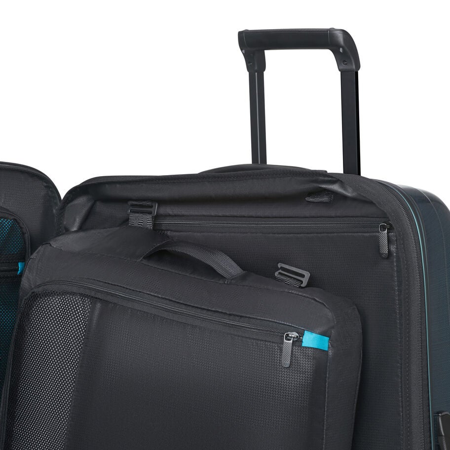 Samsonite Nexis Spinner Carry-On&trade; in the color Deep Petrol. image number 4