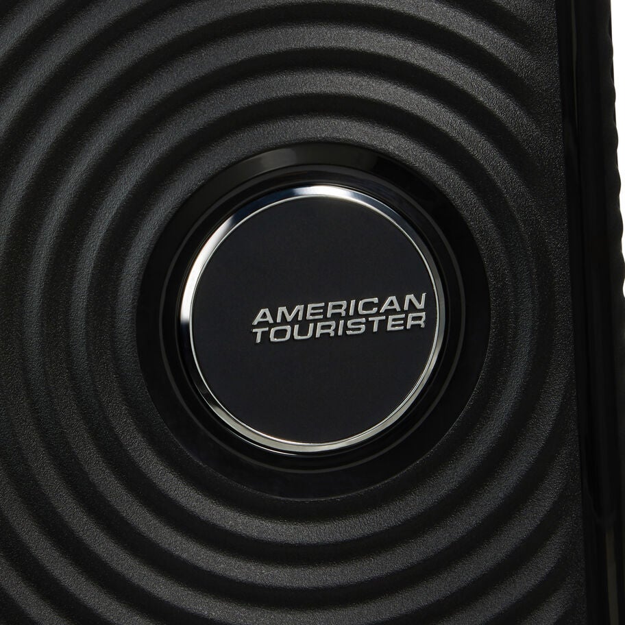 American Tourister Little Curio valise de cabine &agrave; roues pour enfants in the color Basse Noir. image number 6