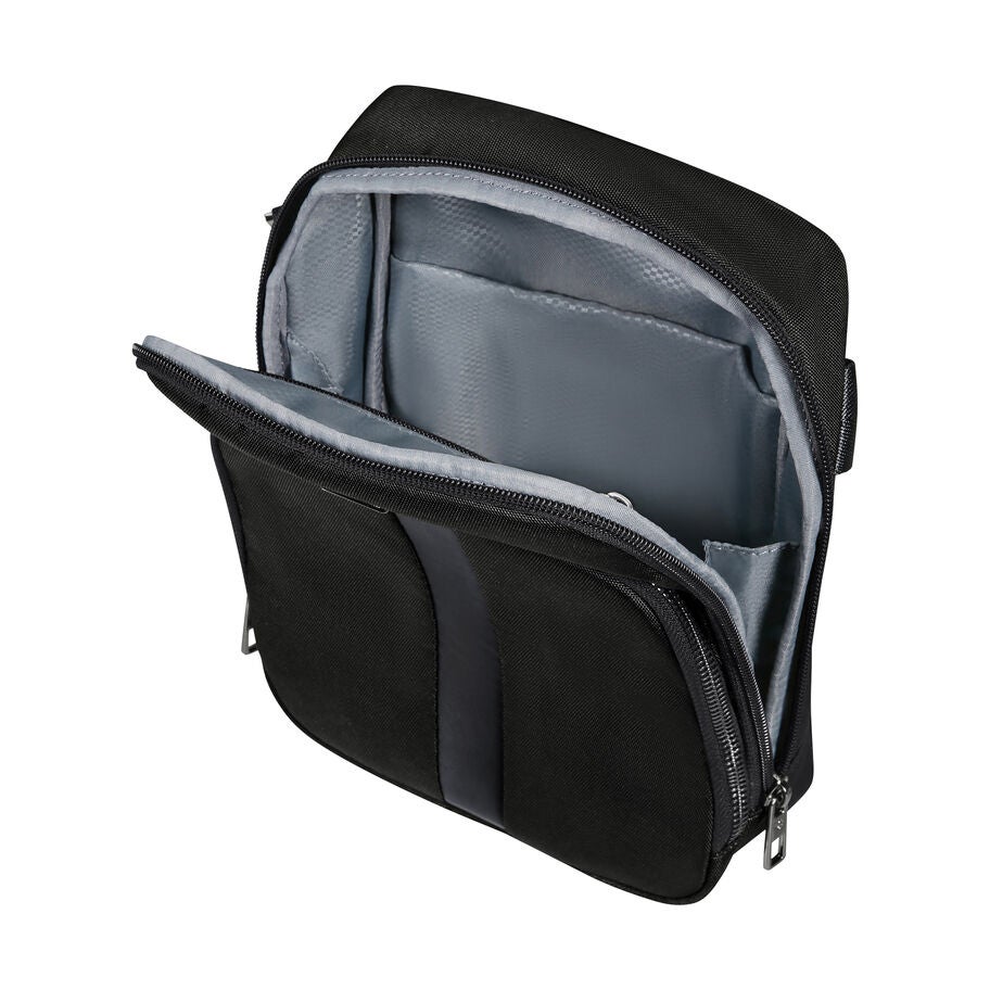 Samsonite SackSquare Crossbody Medium in the color Black. image number 1