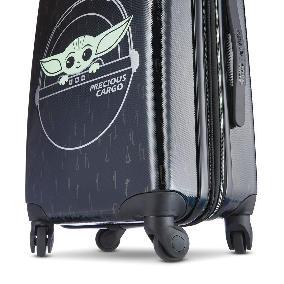 American Tourister Star Wars-The Child Spinner Carry-On&trade; in the color . image number 4