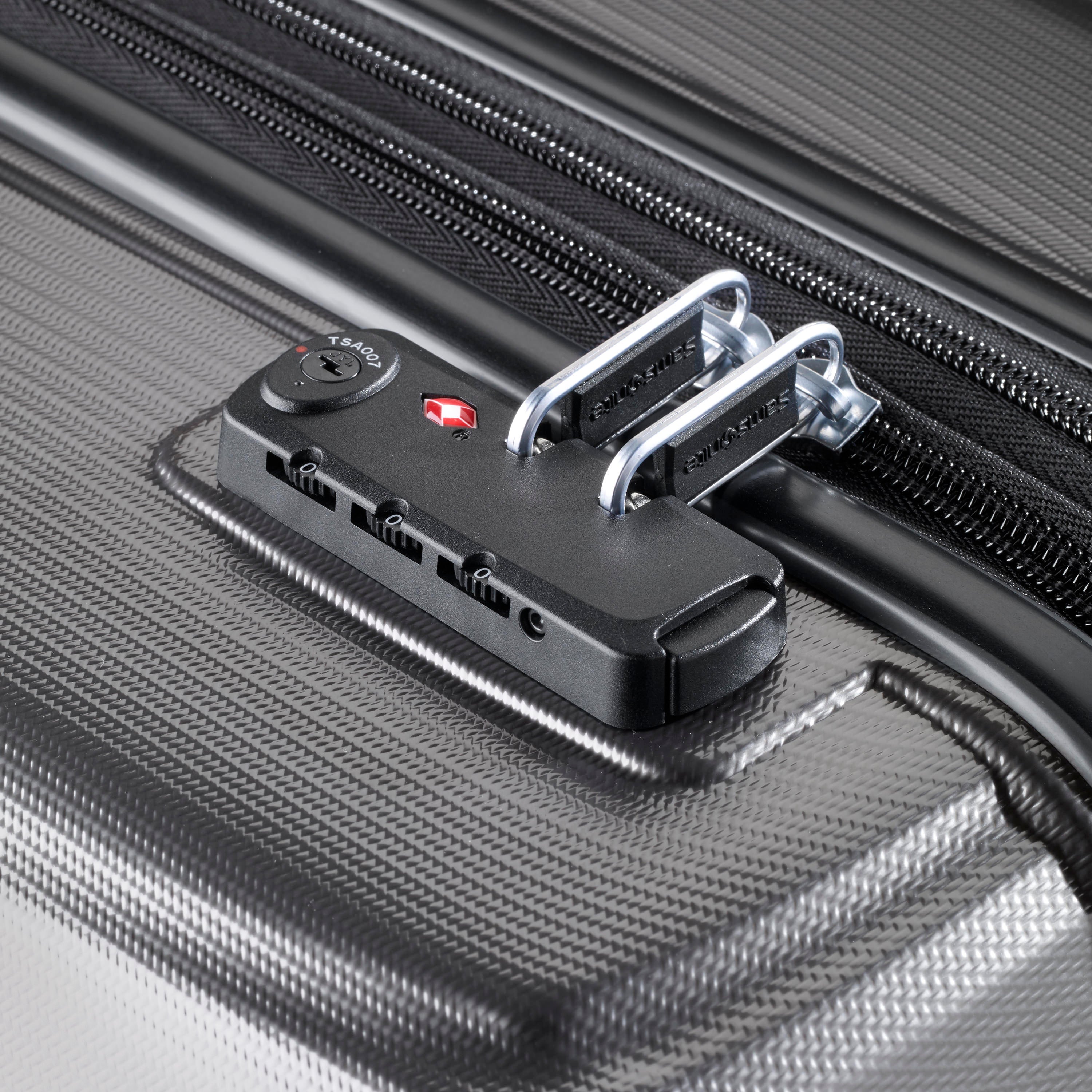 Samsonite pursuit dlx spinner hotsell
