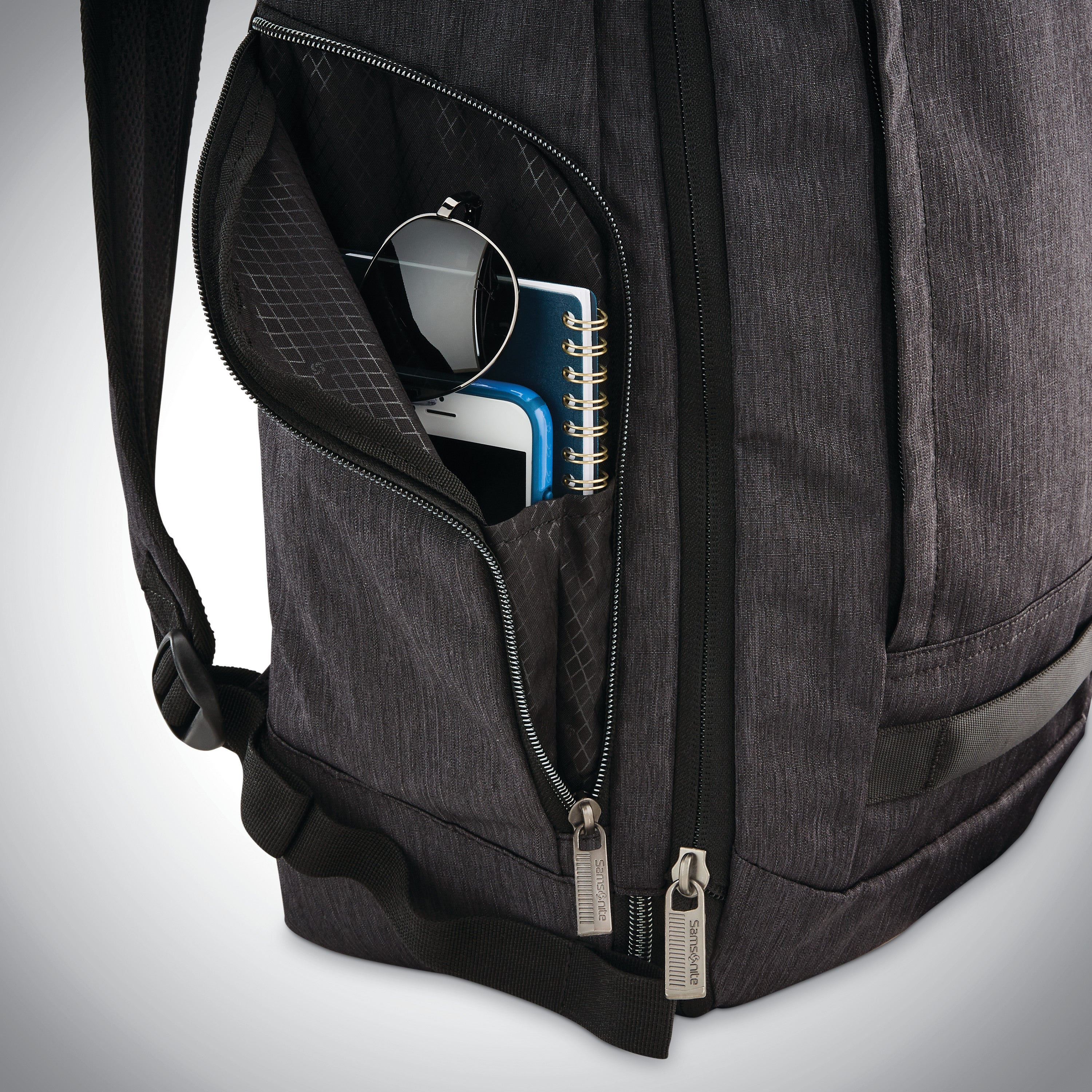 Samsonite modern outlet utility gt